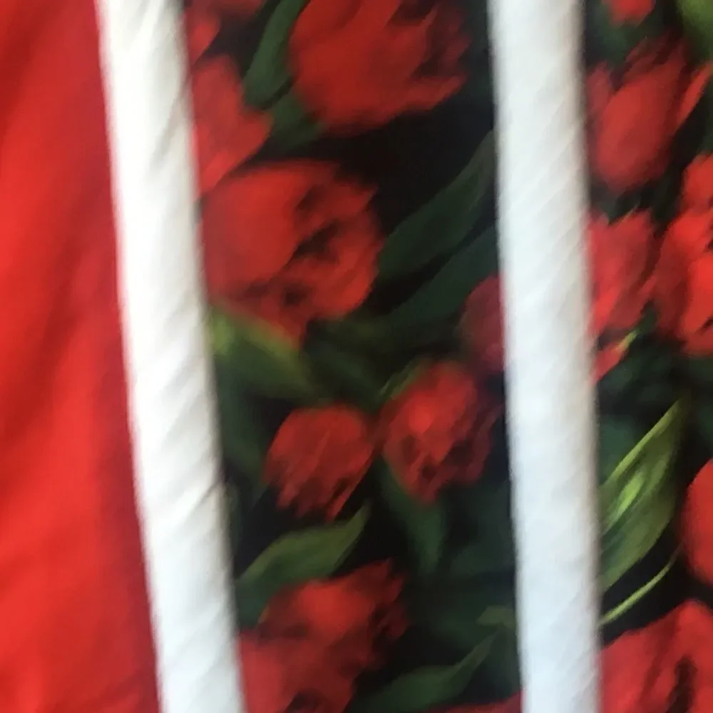 NWT Hand Crafted Tulip Time Quilt